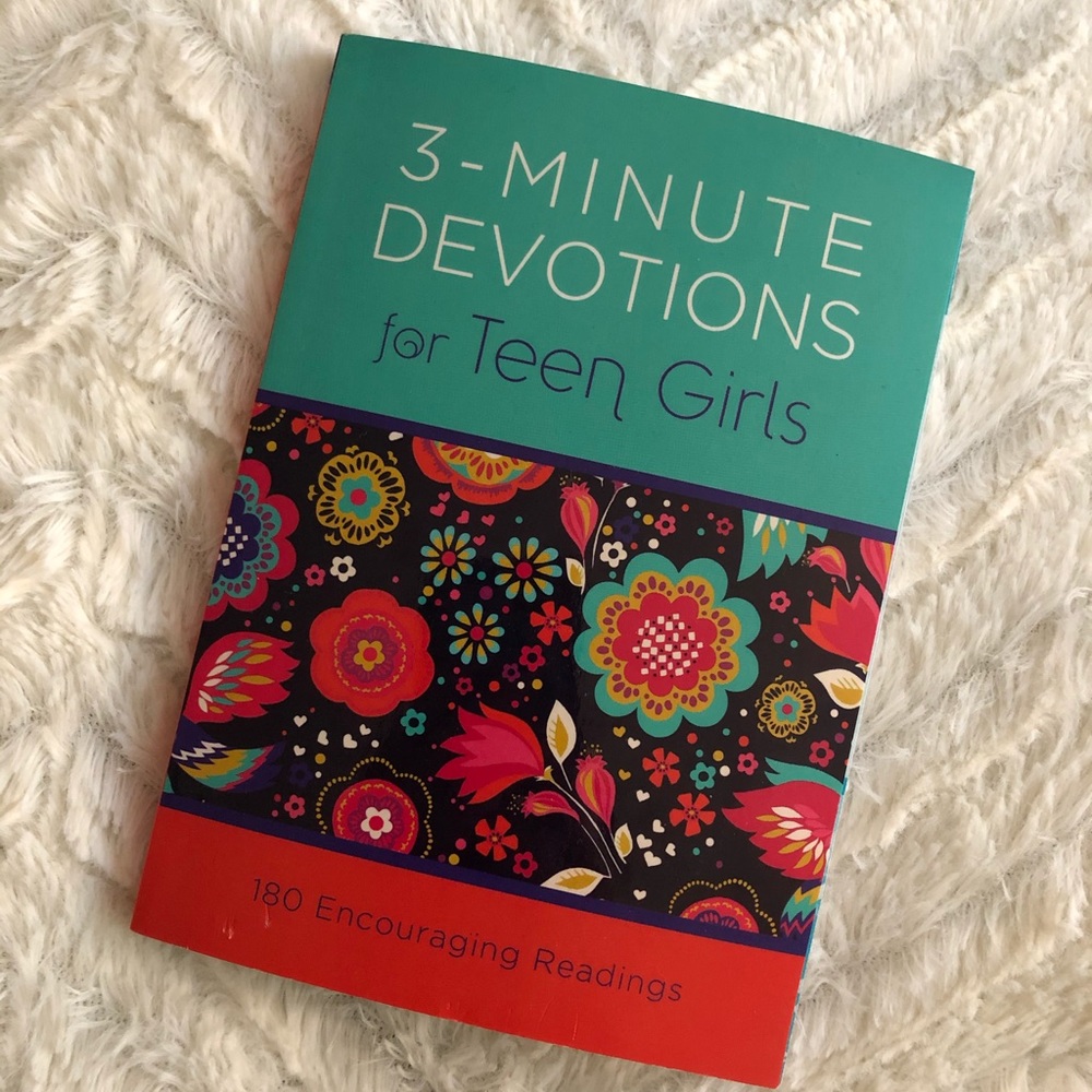 3-minute devotions for teen girls